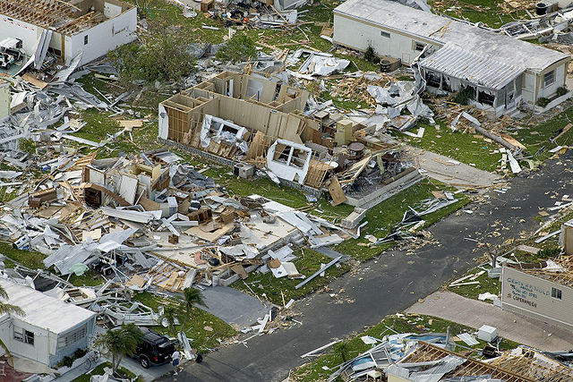 Datei:Hurricane Charley Damage.jpg